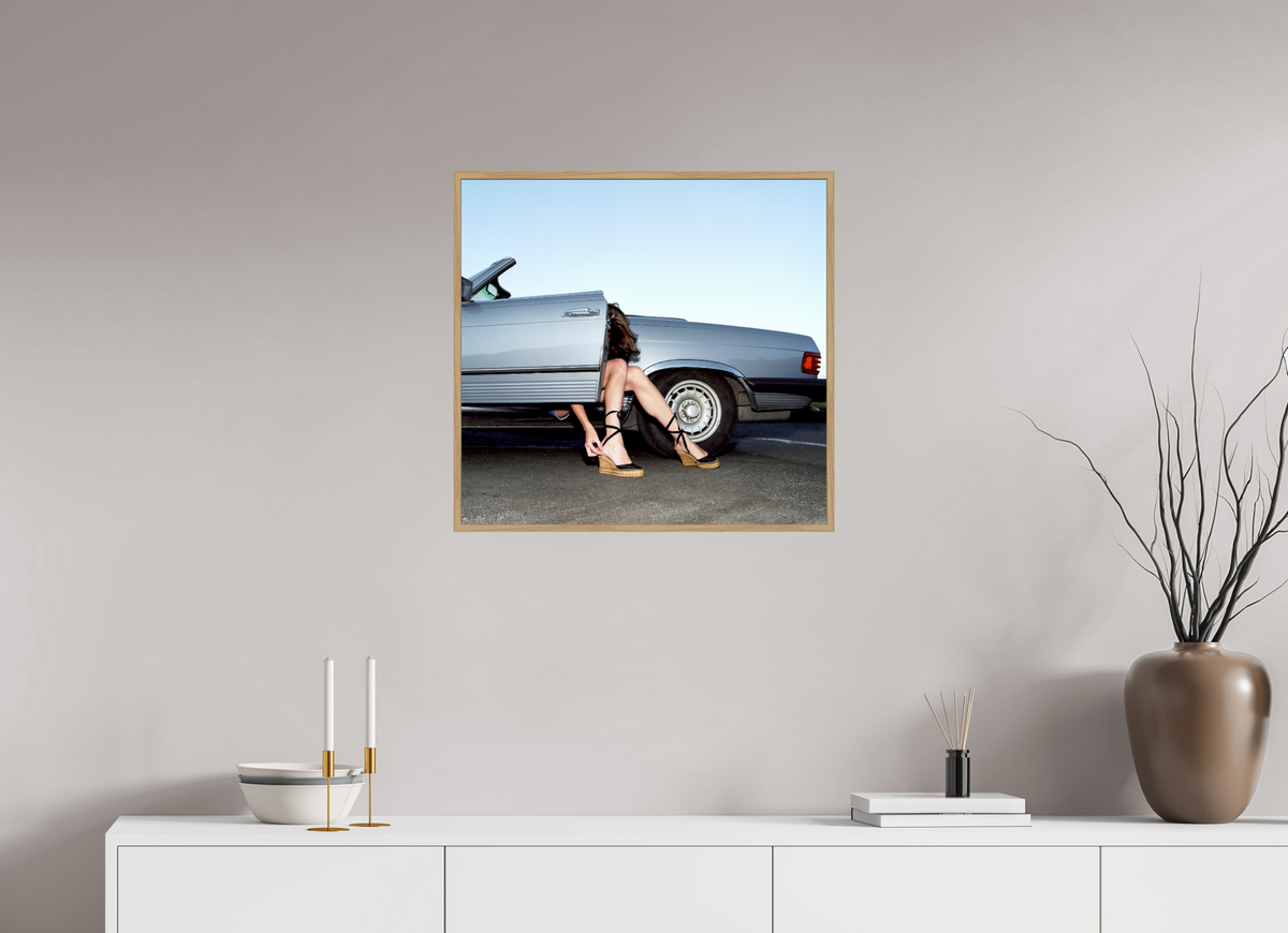 63.4 x 60 cm, Oslo Lauren with Mercedes